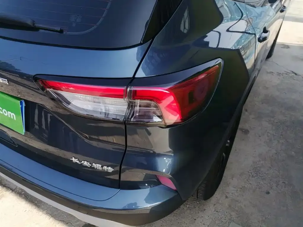 Ford Escape 2024 из CN, фото 8