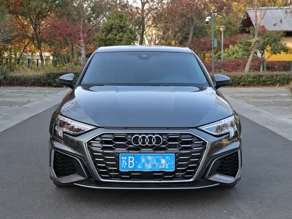 Audi A3 2024 из CN, фото 1
