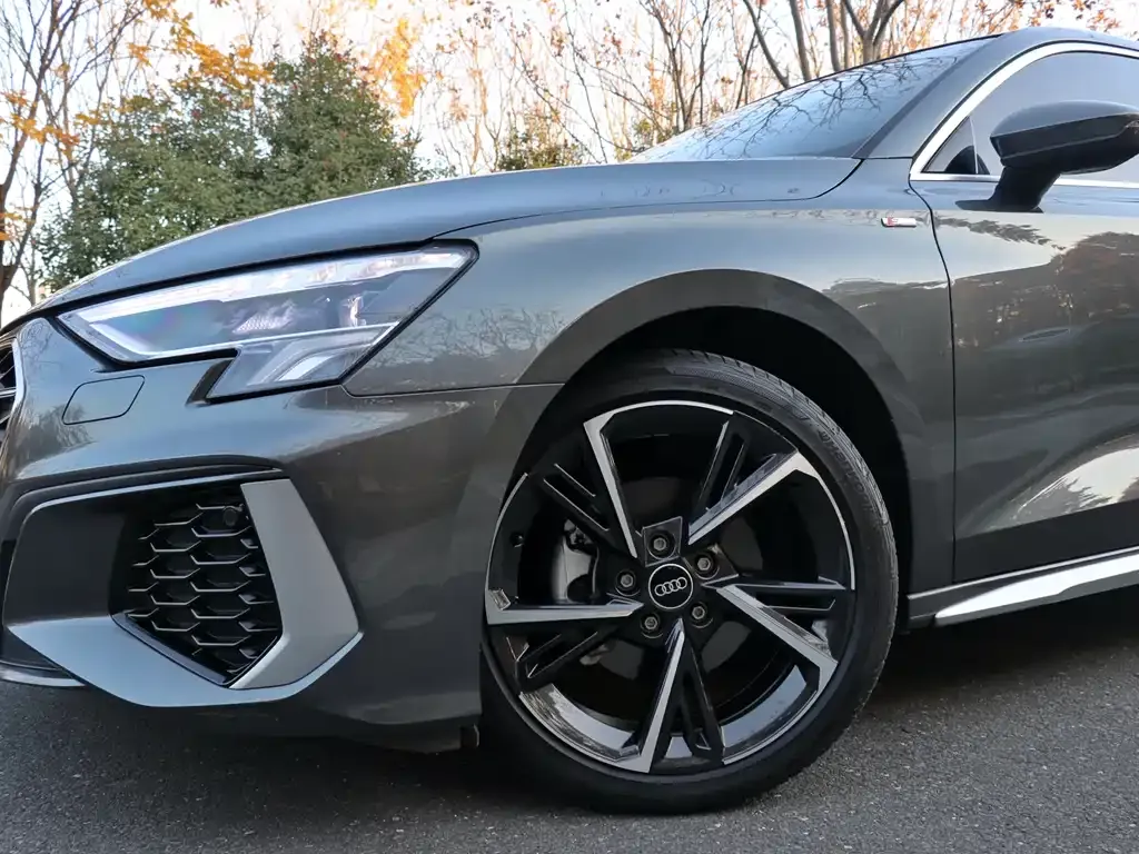 Audi A3 2024 из CN, фото 8
