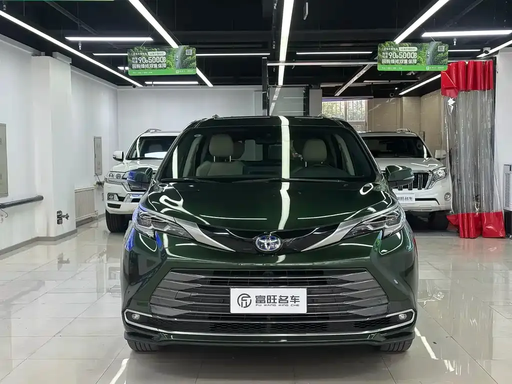 Toyota Sienna 2022 из CN, фото 6