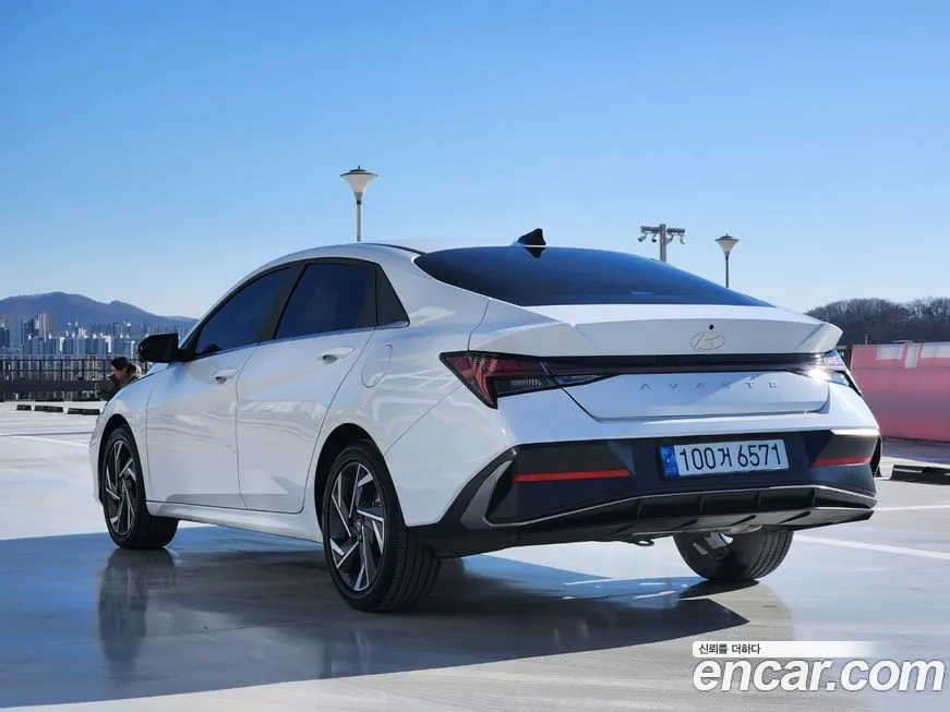 Hyundai AVANTE — фото 2