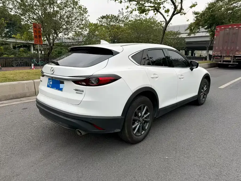 Mazda CX-4 2023 из CN, фото 9