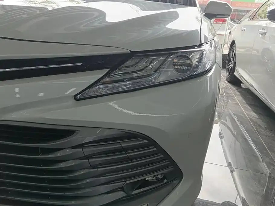 Toyota Camry 2021 из CN, фото 2