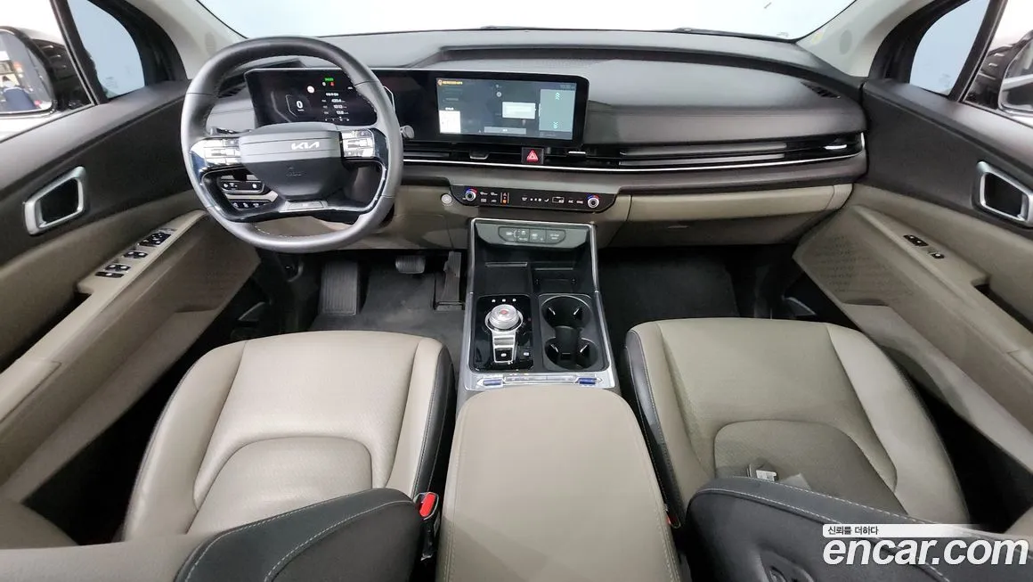 Kia Carnival — фото 8