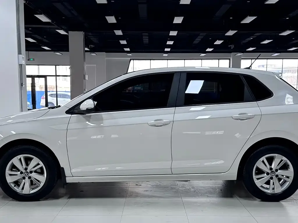 Volkswagen Polo 2021 из CN, фото 8