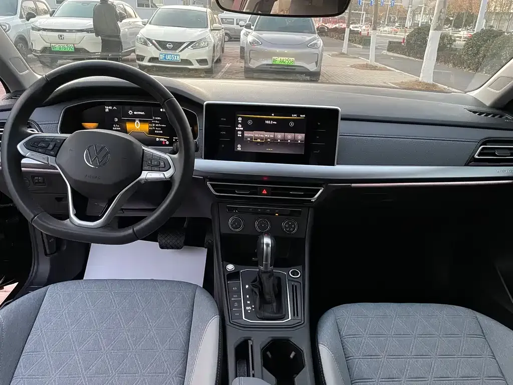 Volkswagen Lavida 2022 из CN, фото 9