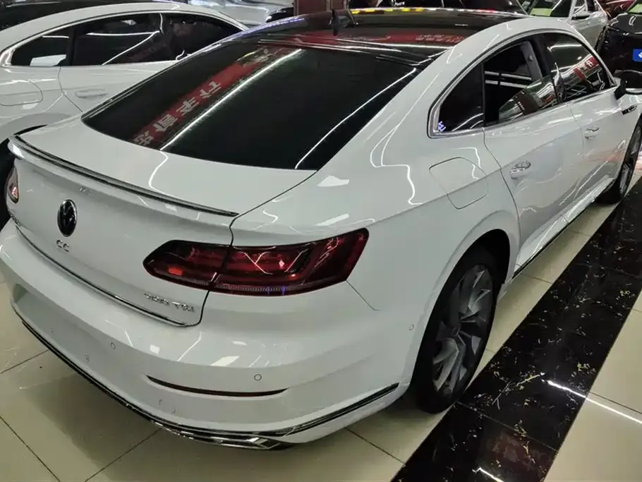 Volkswagen CC 2023 из CN, фото 9
