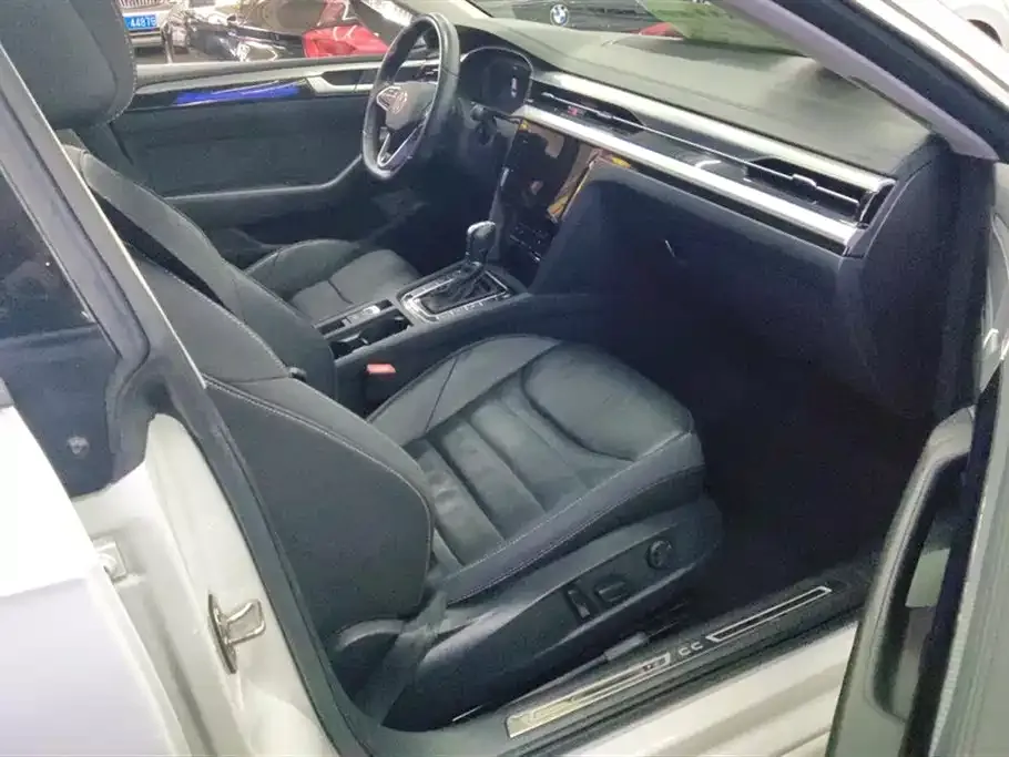 Volkswagen CC 2023 из CN, фото 3