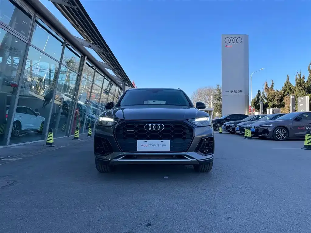 Audi Q5L 2022 из CN, фото 3