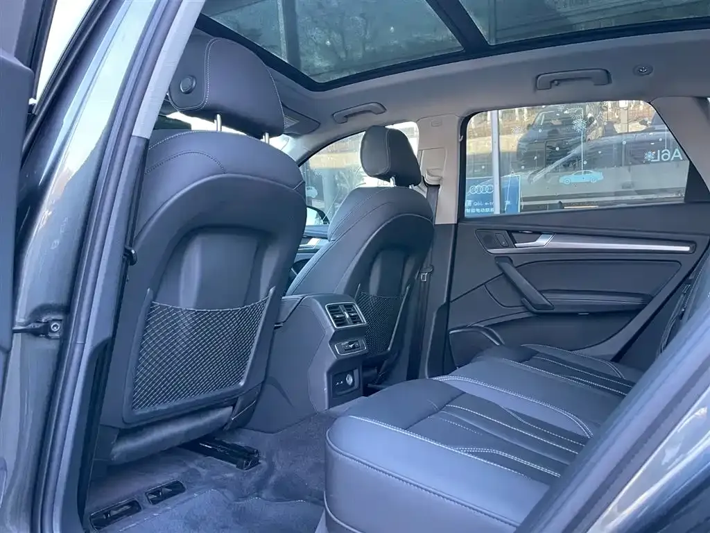Audi Q5L 2022 из CN, фото 7