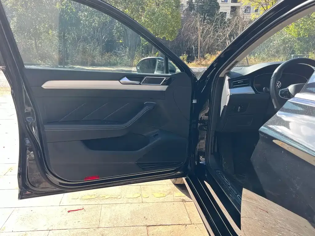 Volkswagen Magotan 2025 из CN, фото 2