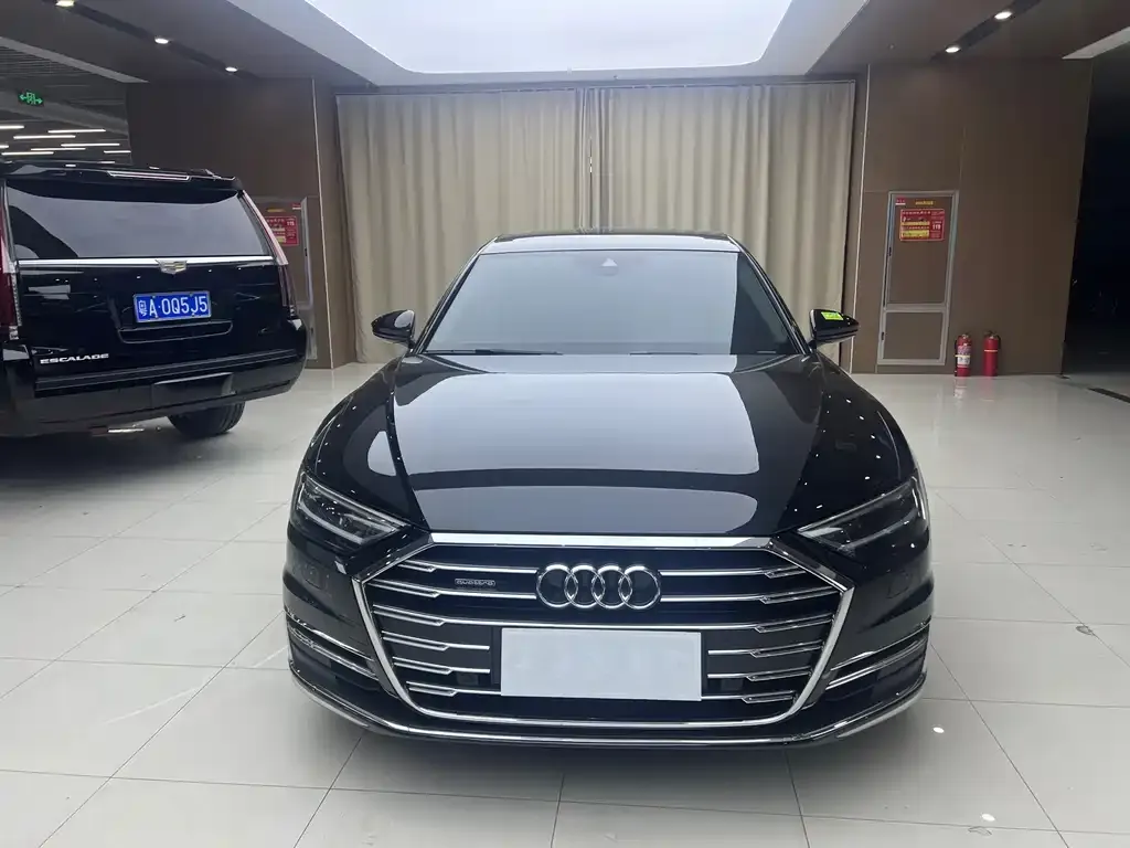 Audi A8 2022 из CN, фото 5