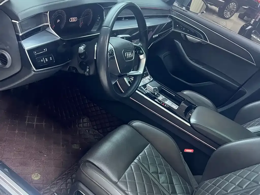 Audi A8 2022 из CN, фото 6