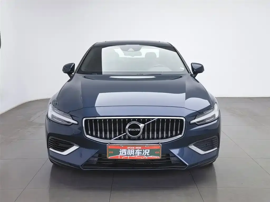 Volvo S60 PHEV 2022 из CN, фото 5