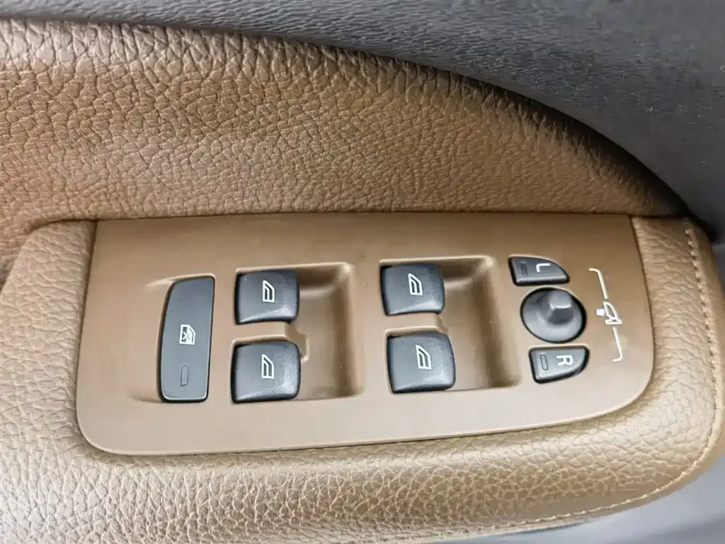 Volvo S60 PHEV 2022 из CN, фото 7