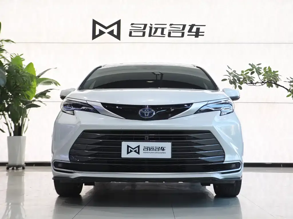 Toyota Sienna 2024 из CN, фото 7