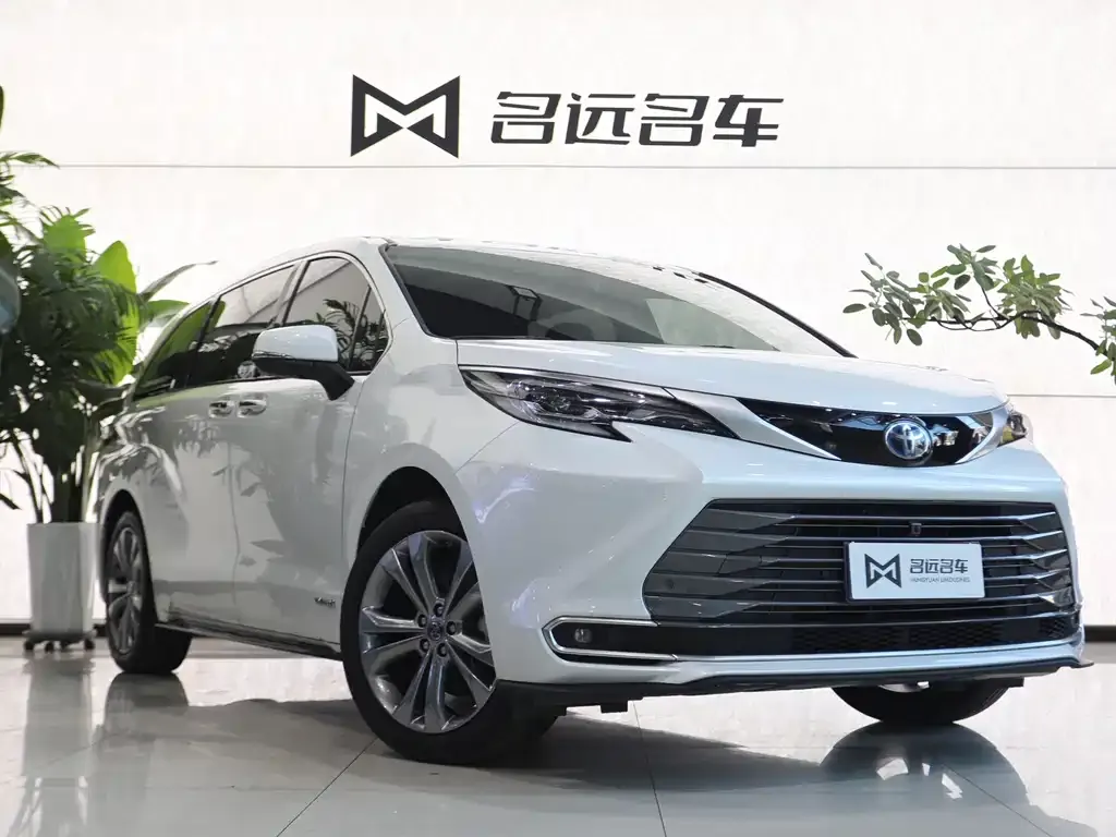 Toyota Sienna 2024 из CN, фото 9