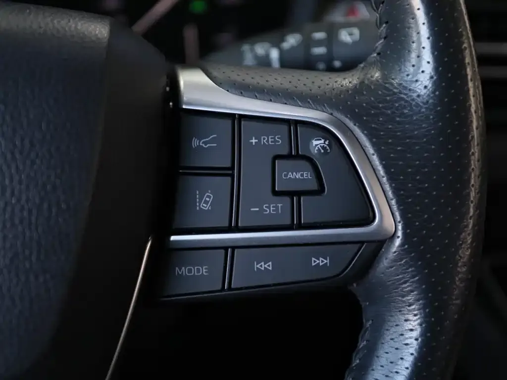 Toyota Sienna 2024 из CN, фото 2