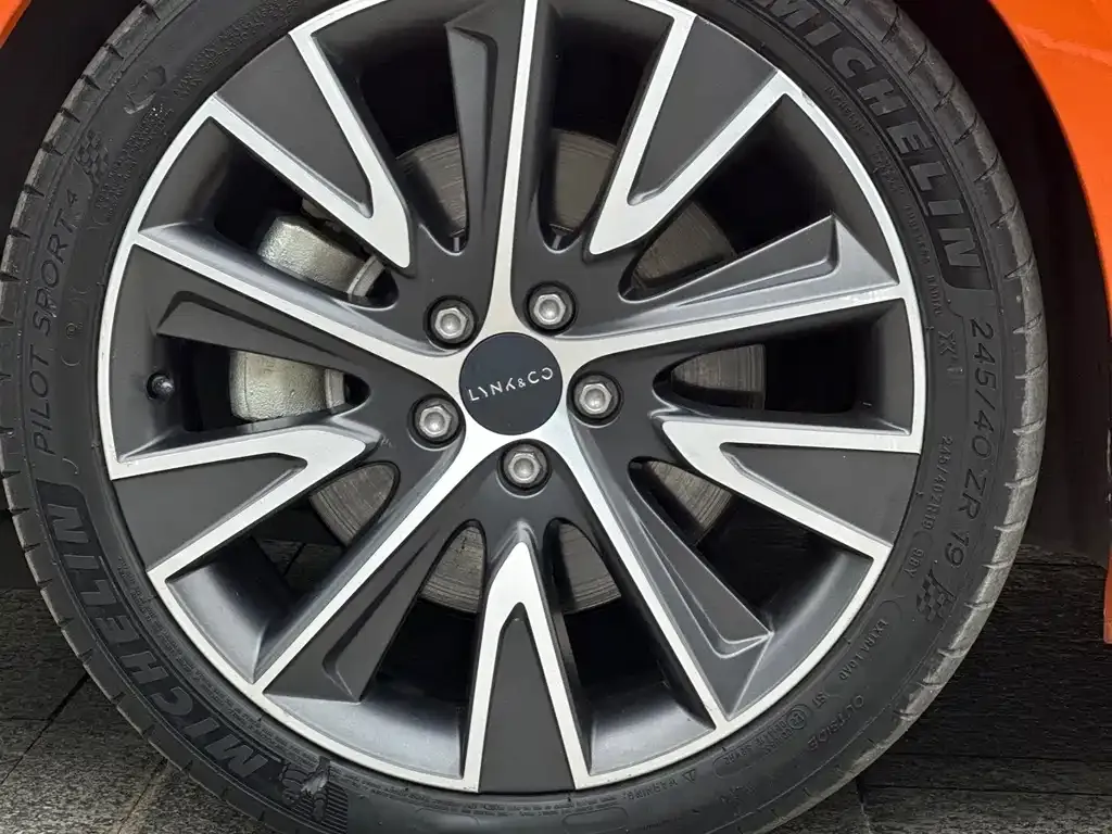 Lynk & Co 02 Hatchback 2021 из CN, фото 9
