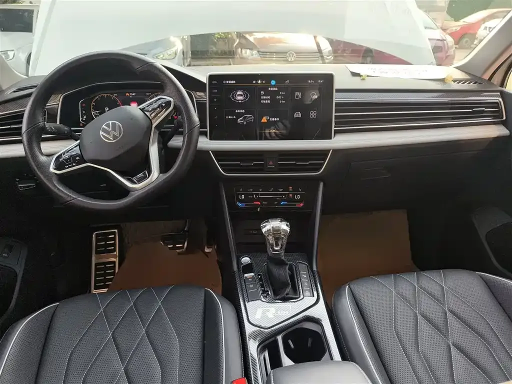 Volkswagen Tiguan L 2023 из CN, фото 10