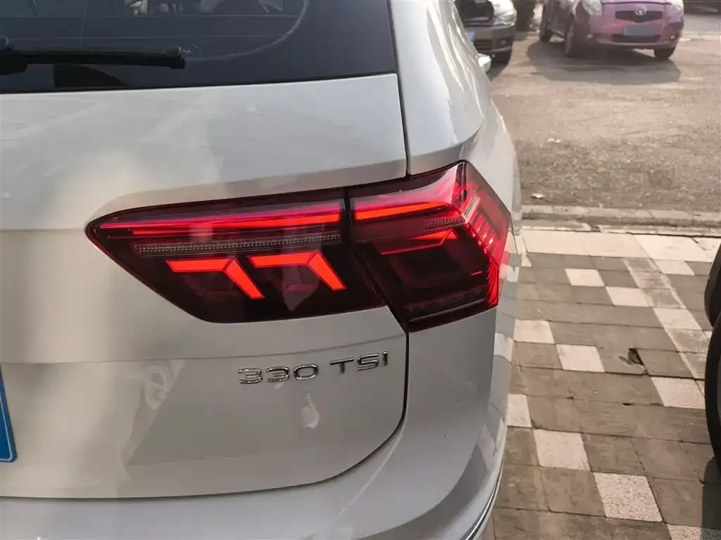 Volkswagen Tiguan L 2023 из CN, фото 8