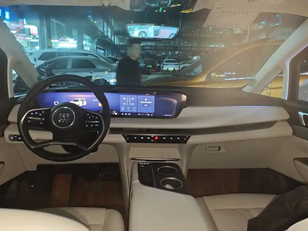 Buick GL8 Hybrid 2024 из CN, фото 5