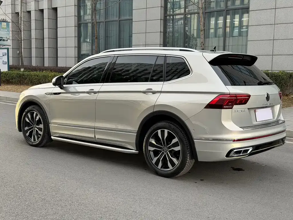 Volkswagen Tiguan L 2022 из CN, фото 10