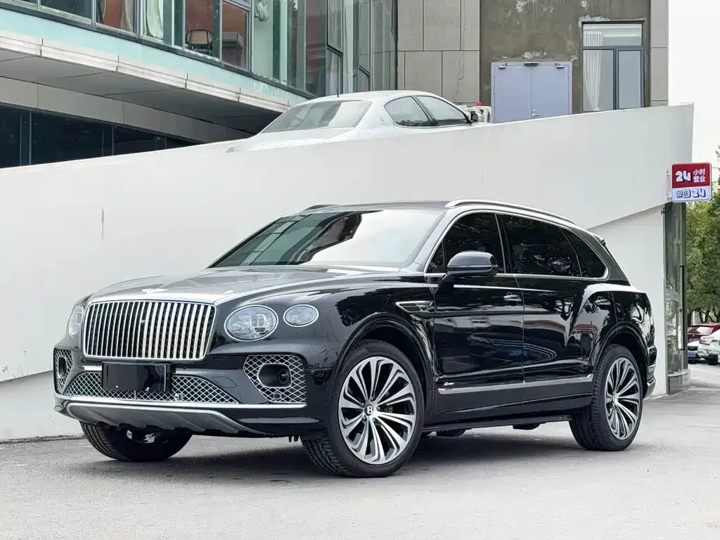 Bentley Bentayga 2023 из CN, фото 1