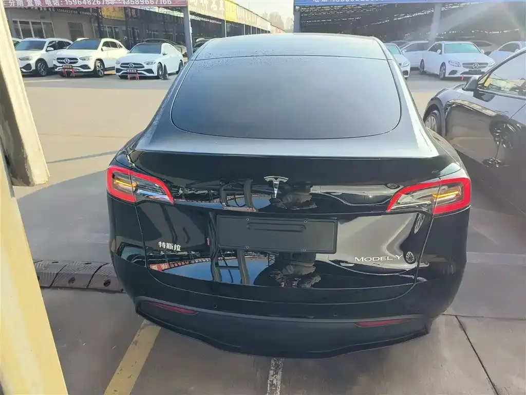 Tesla Model Y 2022 из CN, фото 8