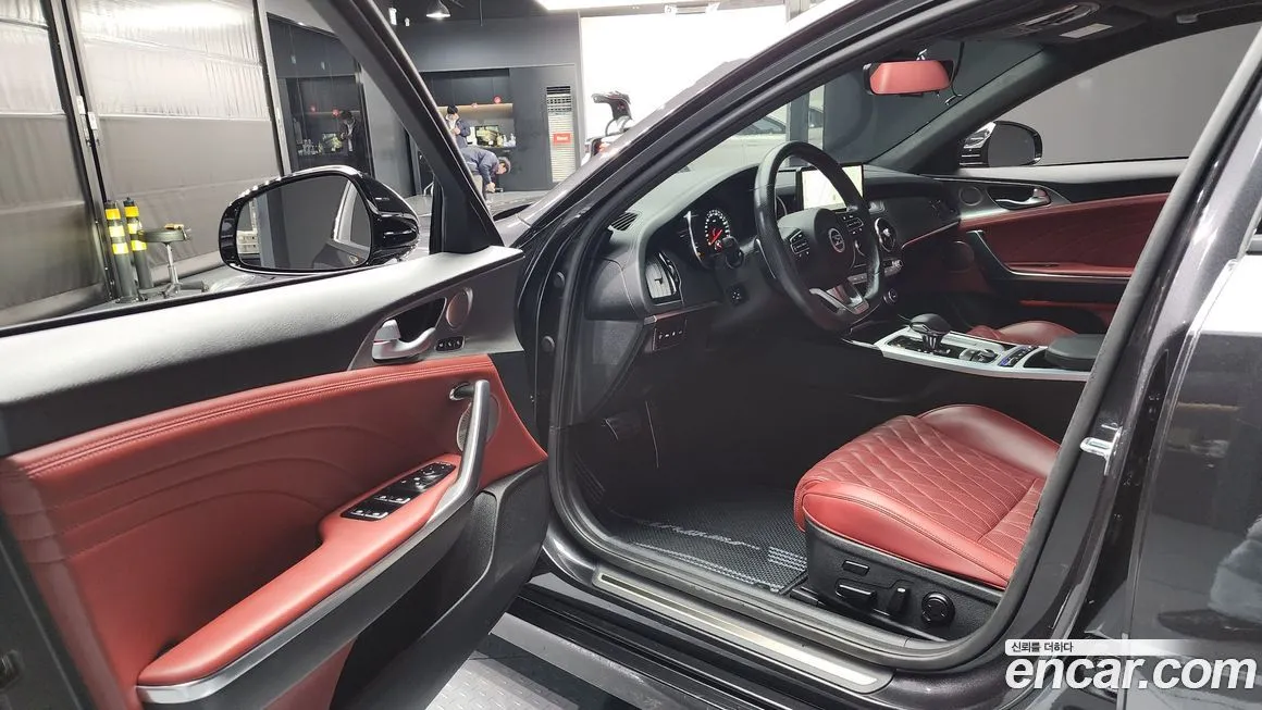Kia Stinger — фото 10