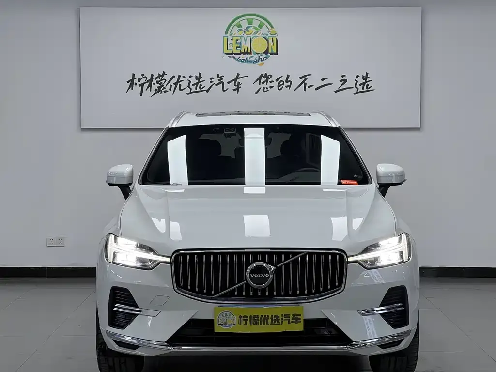Volvo XC60 2023 из CN, фото 4