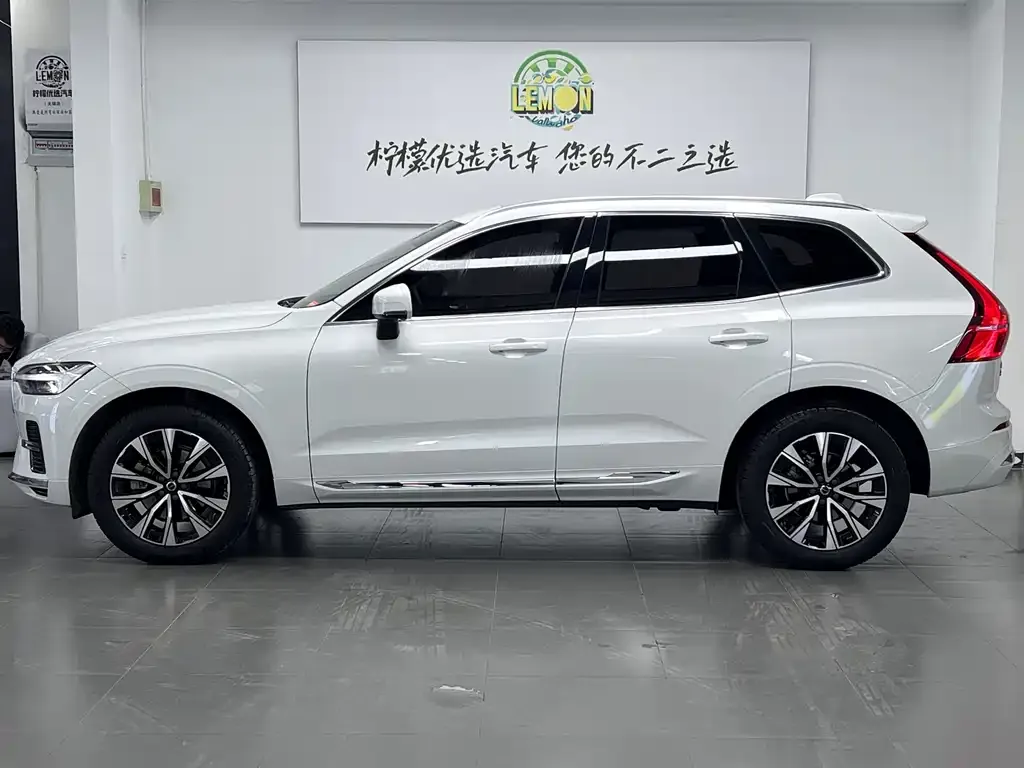 Volvo XC60 2023 из CN, фото 10