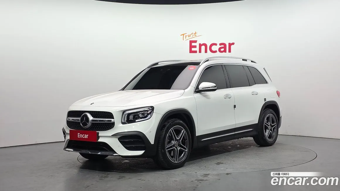 Mercedes-Benz GLB-Class — фото 1