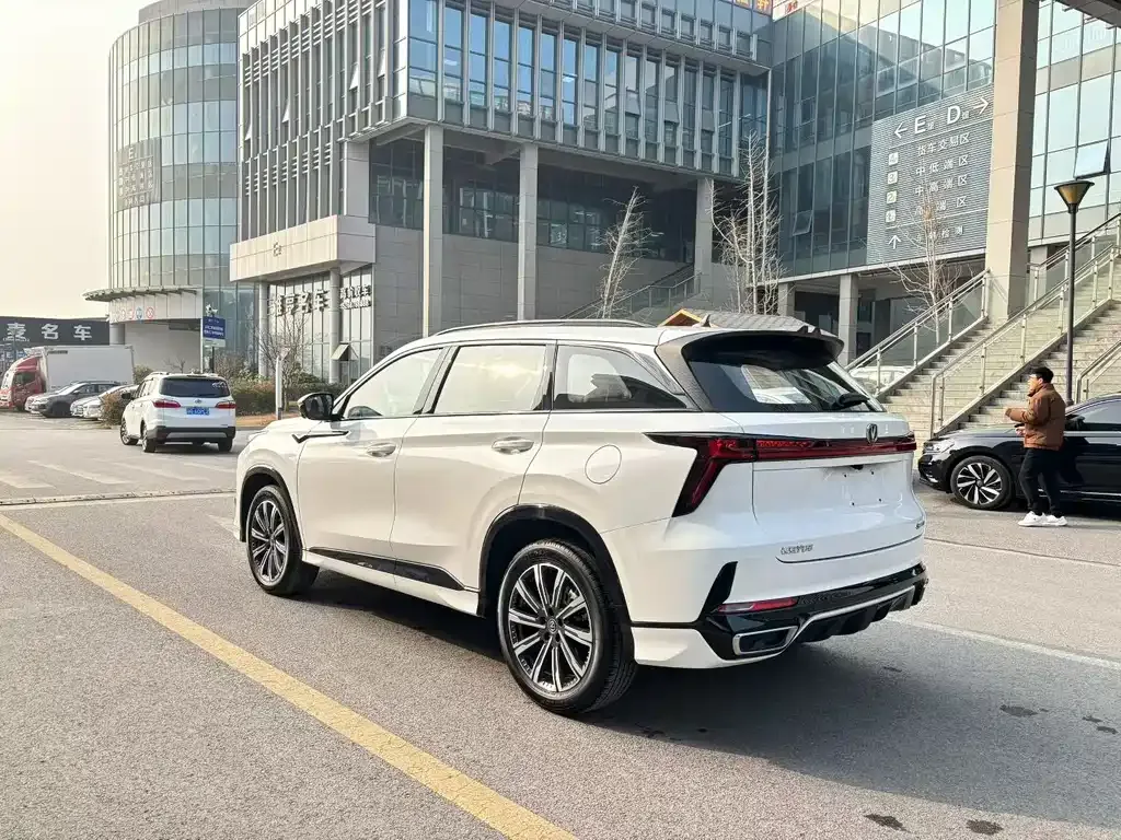 Changan CS75PLUS 2023 из CN, фото 4