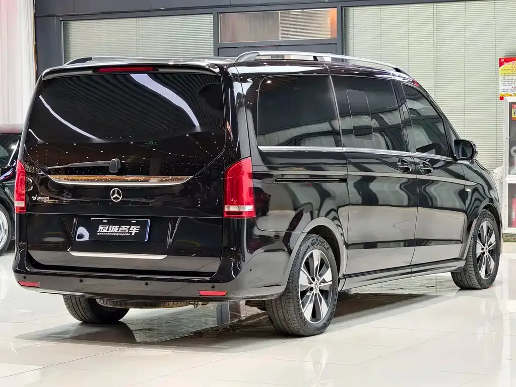 Mercedes-Benz V-Class 2024 из CN, фото 9