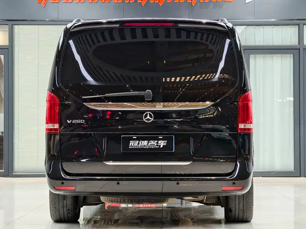 Mercedes-Benz V-Class 2024 из CN, фото 6