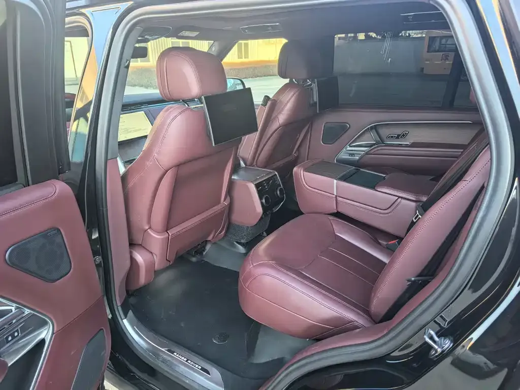 Land Rover Range Rover 2025 из CN, фото 3