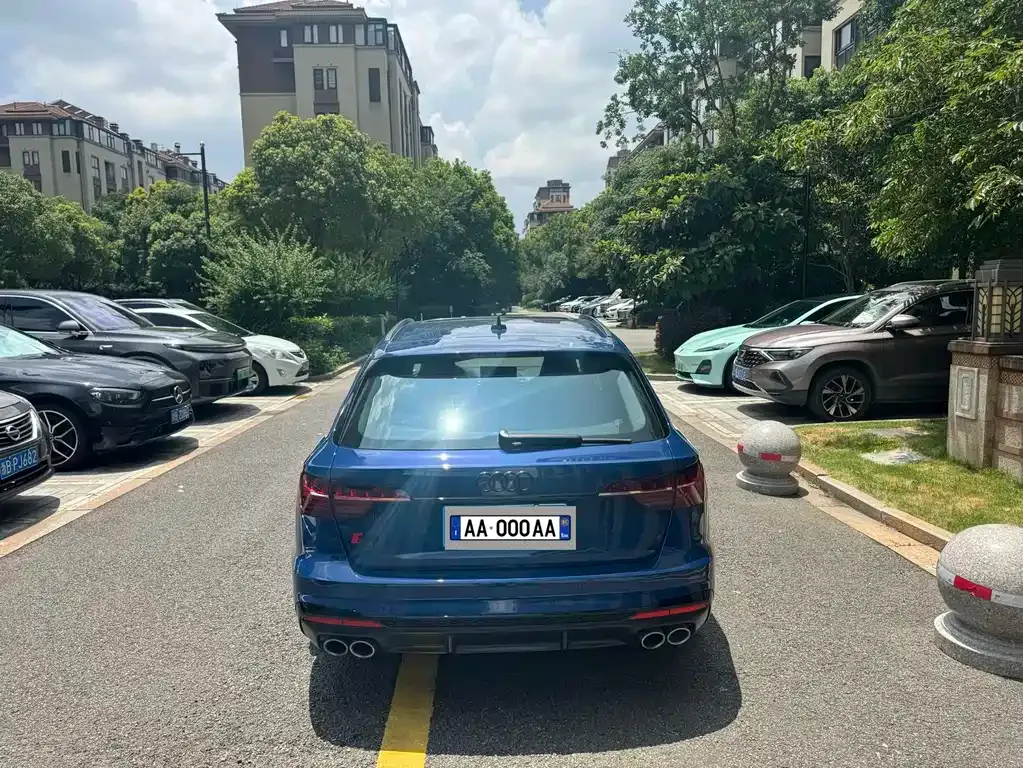 Audi S4 2024 из CN, фото 7