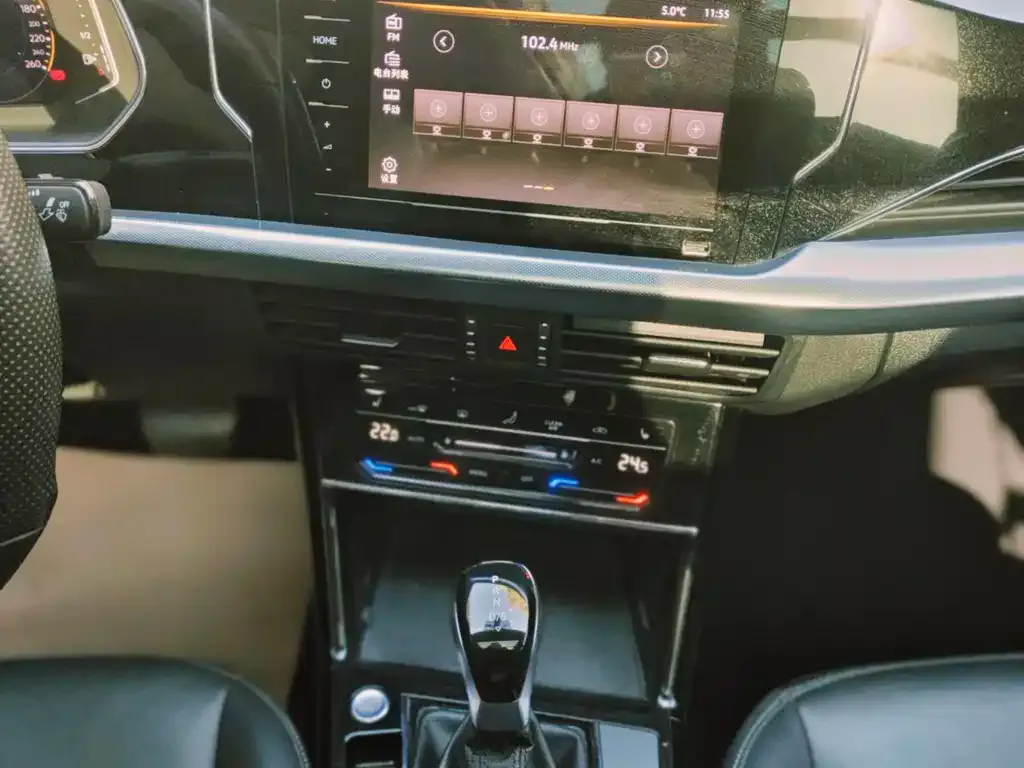 Volkswagen Passat 2022 из CN, фото 9