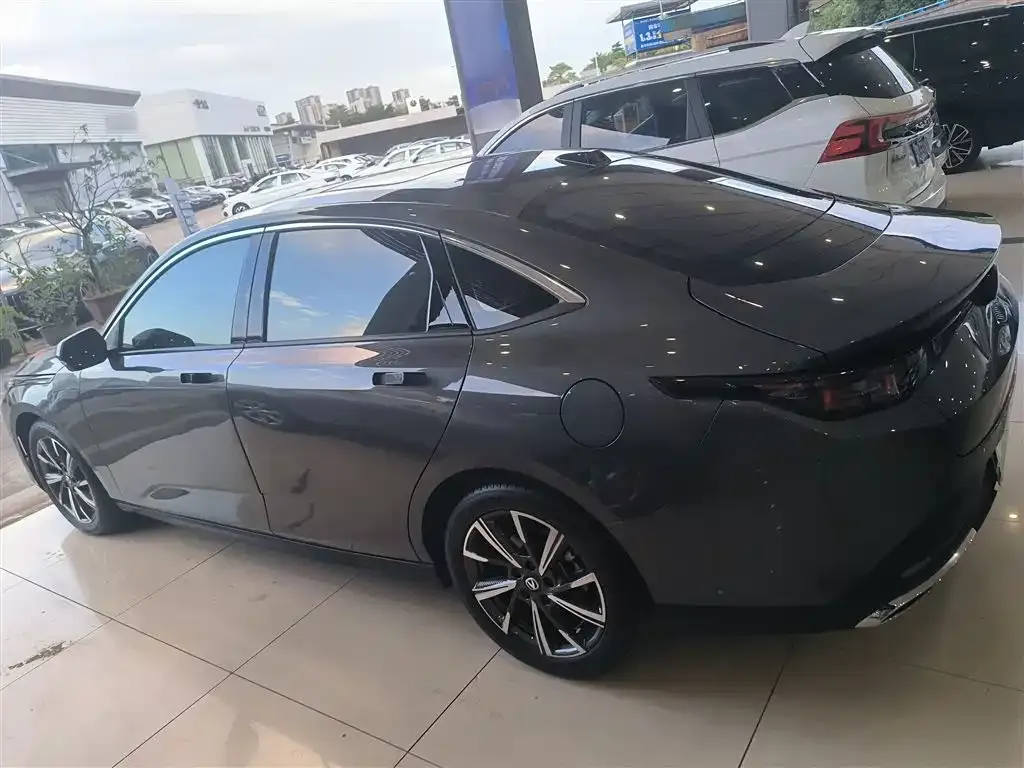 Changan Yida 2024 из CN, фото 5