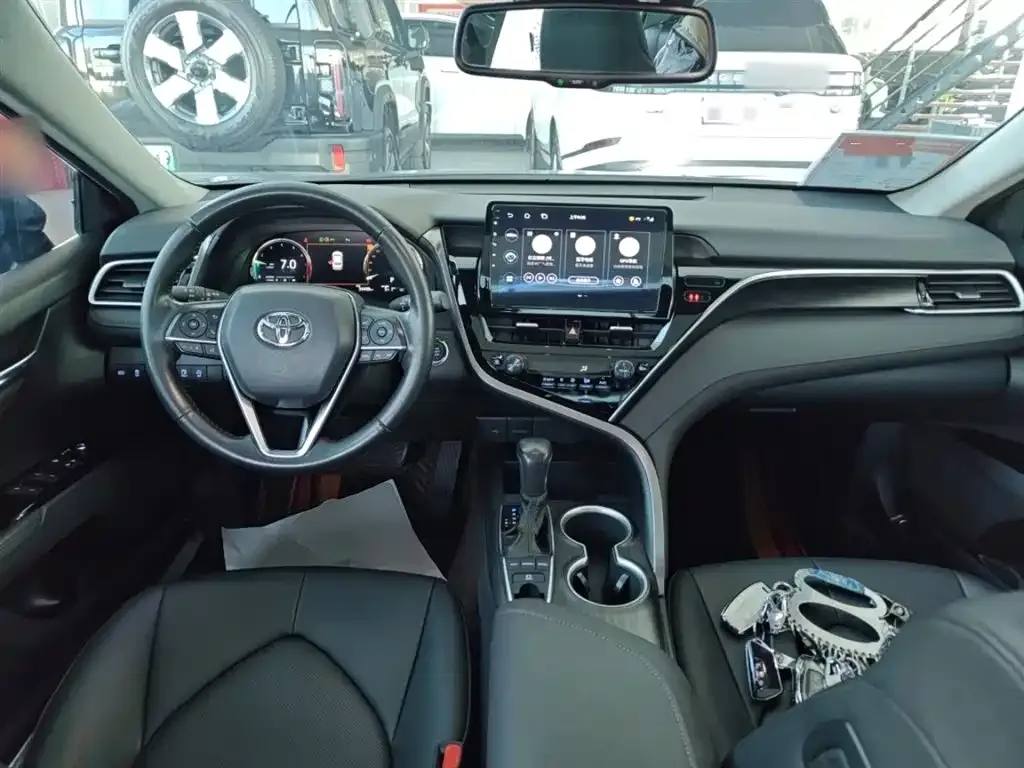 Toyota Camry 2023 из CN, фото 4