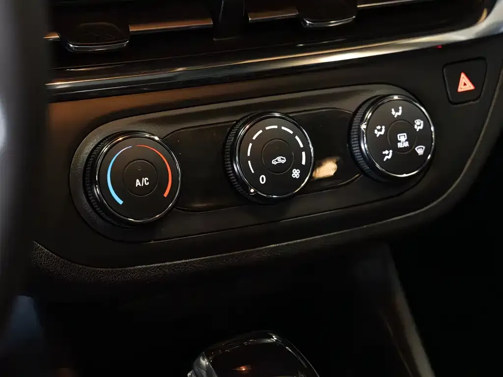 Buick Envista 2023 из CN, фото 3