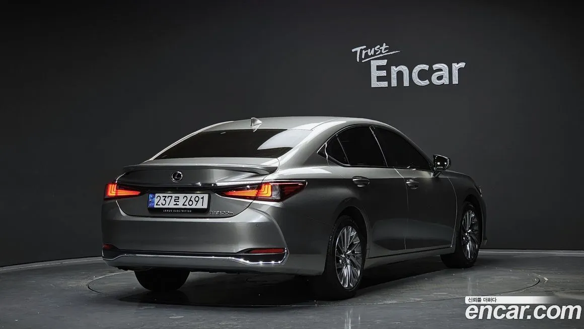 Lexus ES 2025 из KR, фото 4