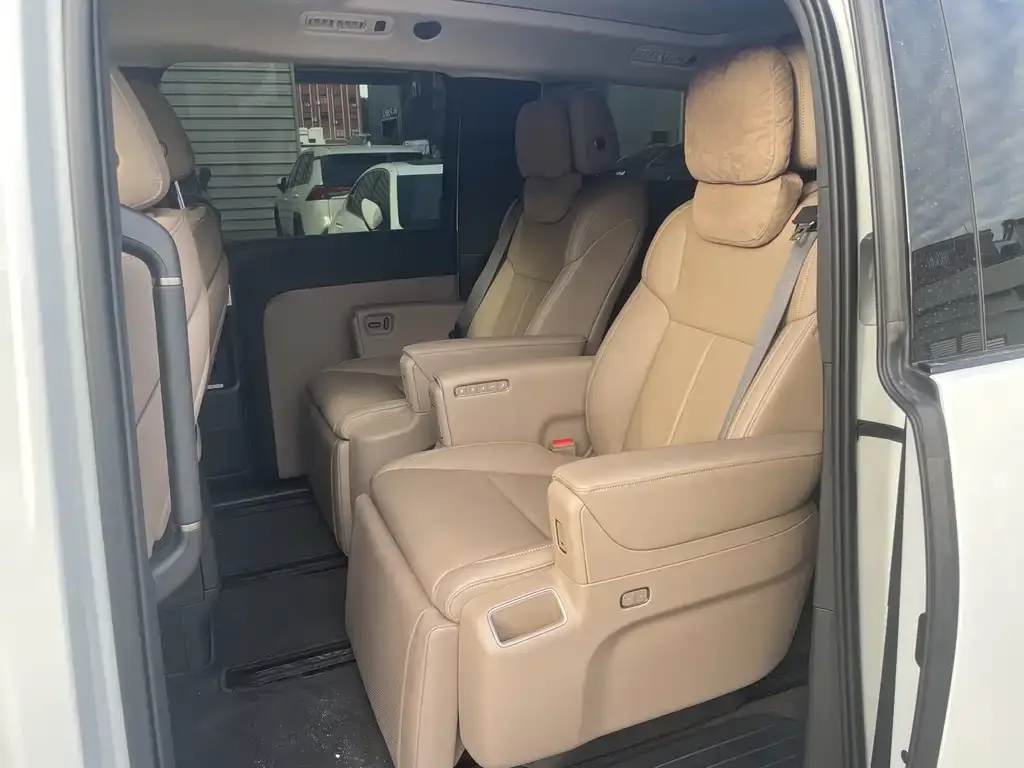 Li Auto MEGA 2025 из CN, фото 2