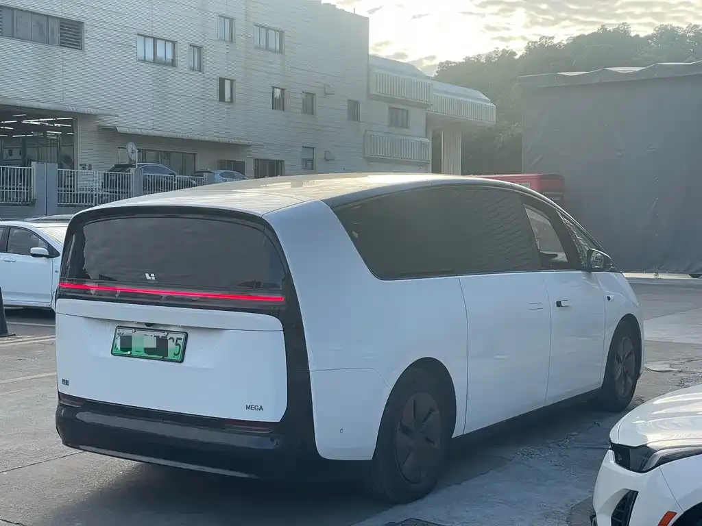 Li Auto MEGA 2025 из CN, фото 3