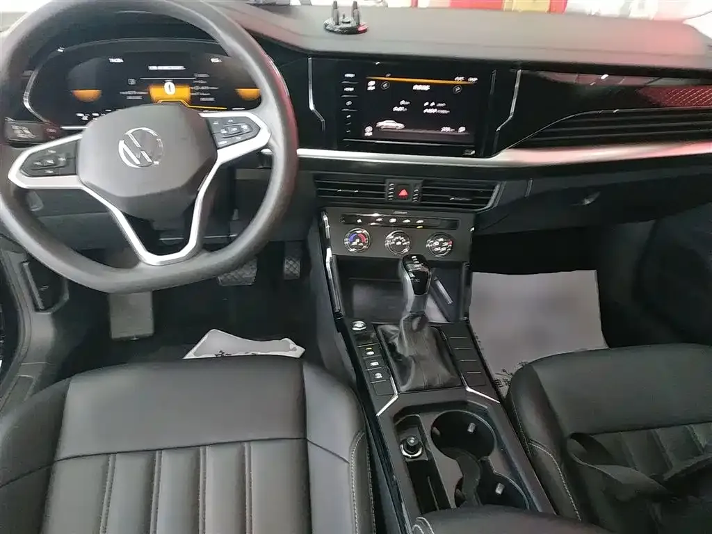 Volkswagen Passat 2023 из CN, фото 6