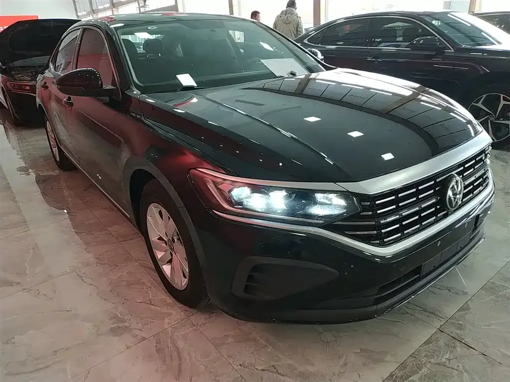 Volkswagen Passat 2023 из CN, фото 2