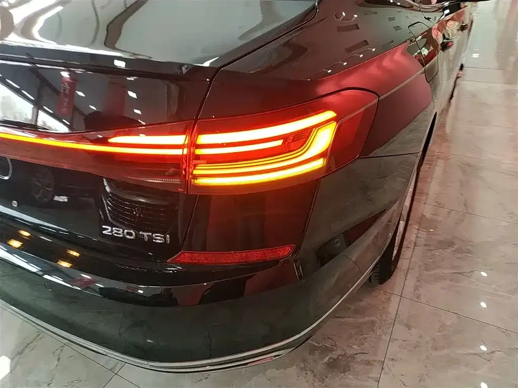 Volkswagen Passat 2023 из CN, фото 7