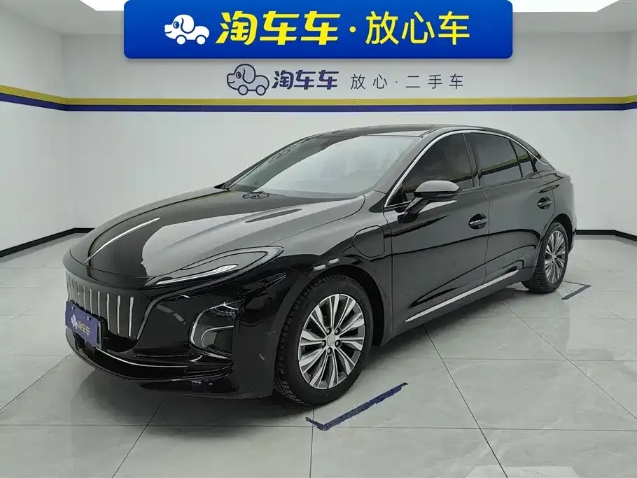 Hongqi E-QM5 — фото 1
