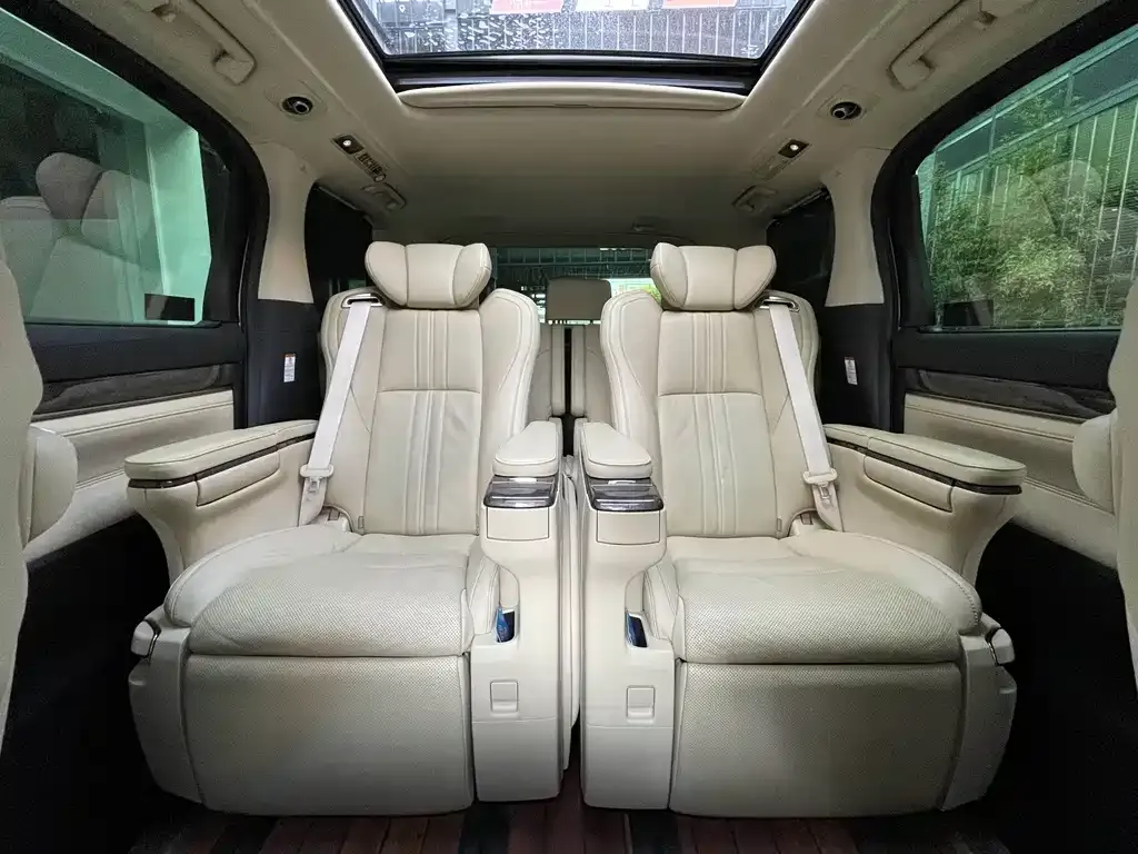 Toyota Vellfire 2021 из CN, фото 6